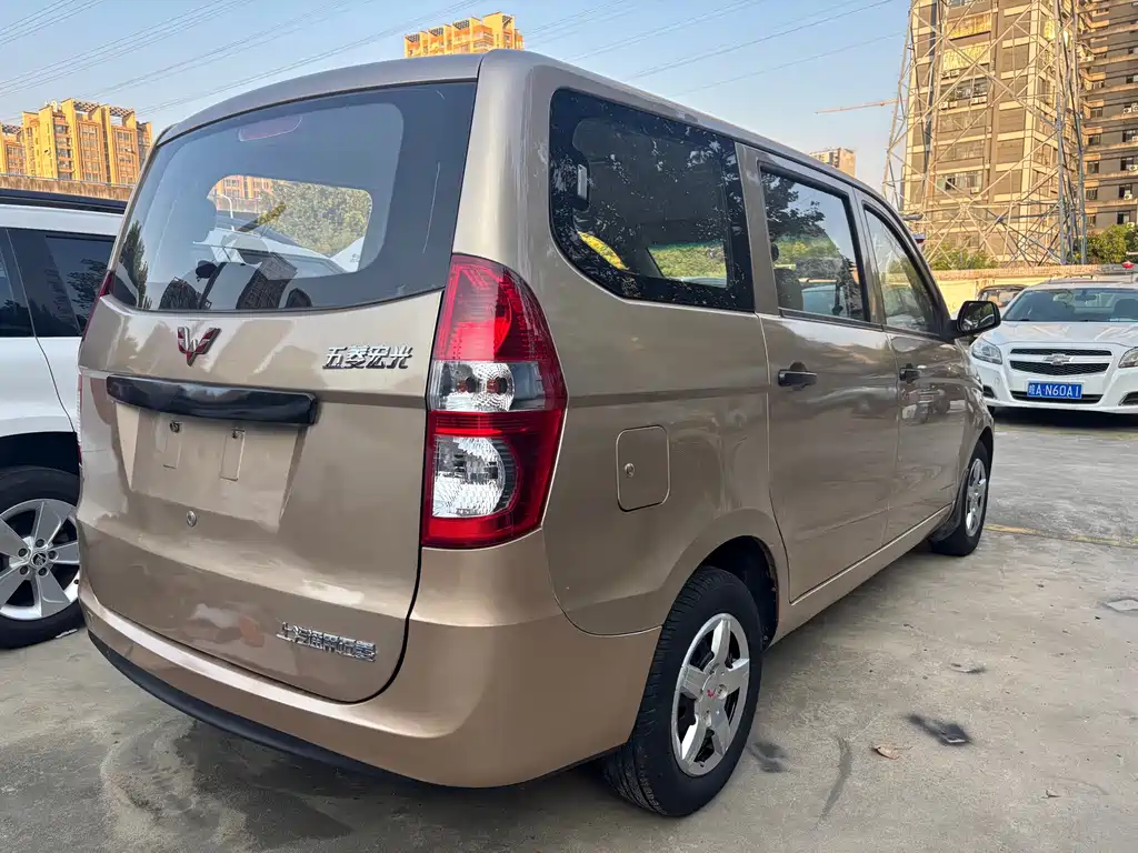 Wuling Hongguang — миниатюра 4