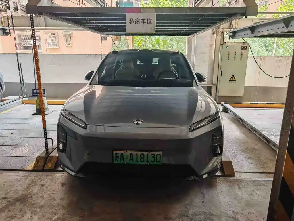 NIO ET5T