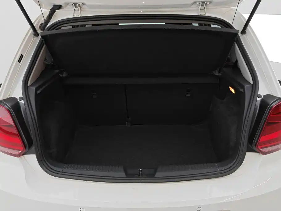 Volkswagen Polo — миниатюра 4
