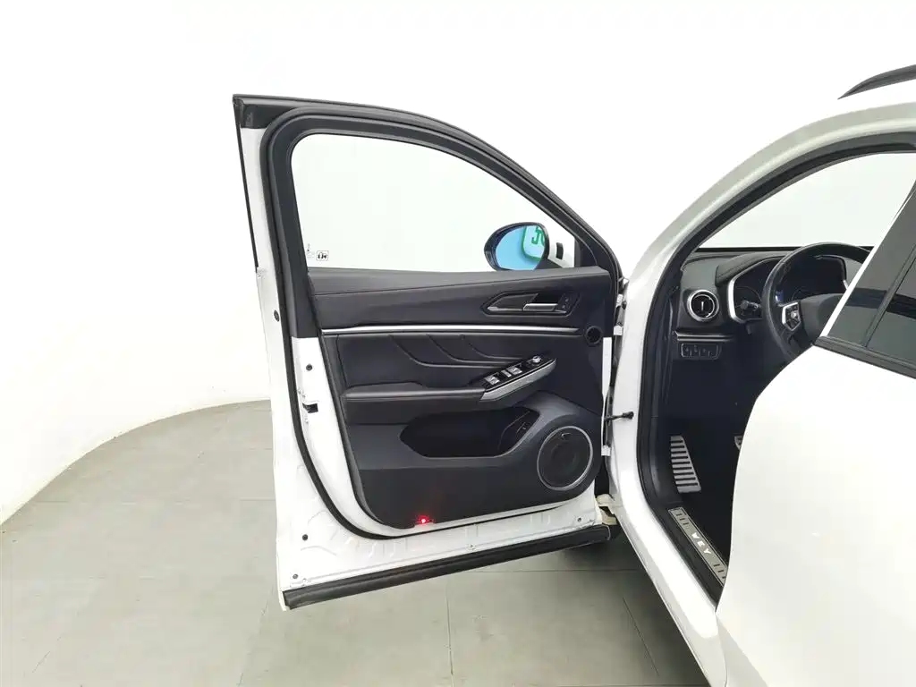 WEI PAI WEI BRAND VV5