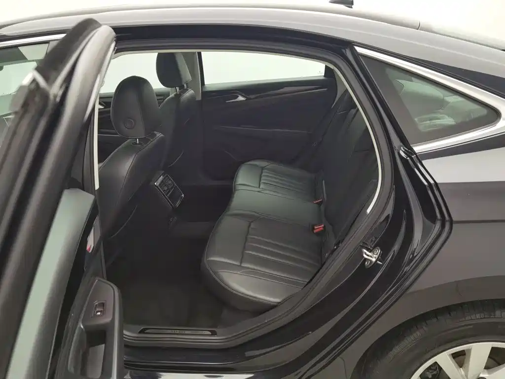 Volkswagen Passat — миниатюра 15