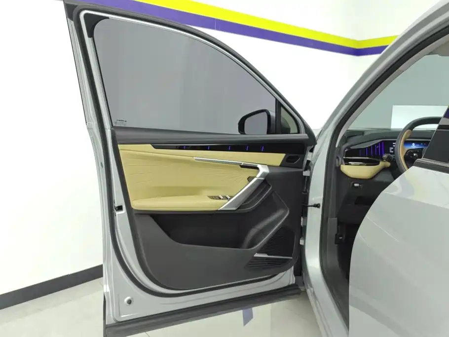 Geely Boyue L — миниатюра 7