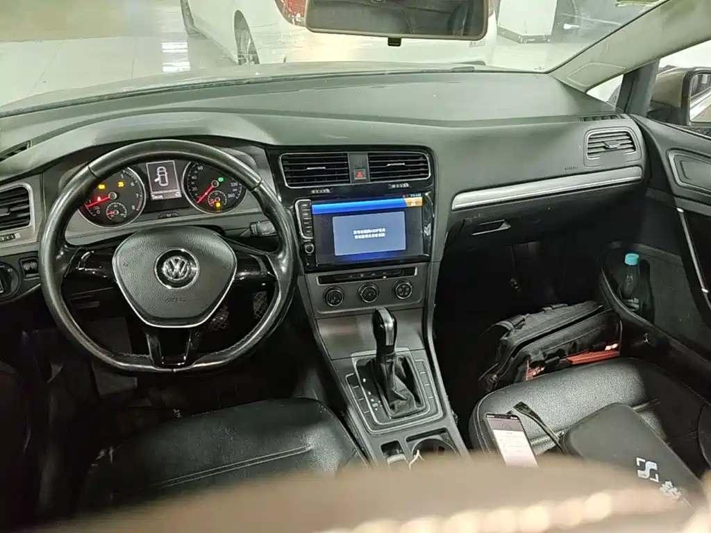 Volkswagen Golf — миниатюра 14