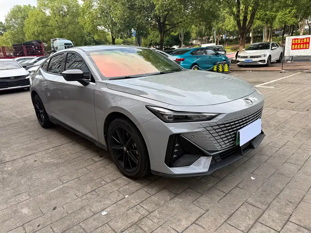 Changan UNI-V iDD — миниатюра 3