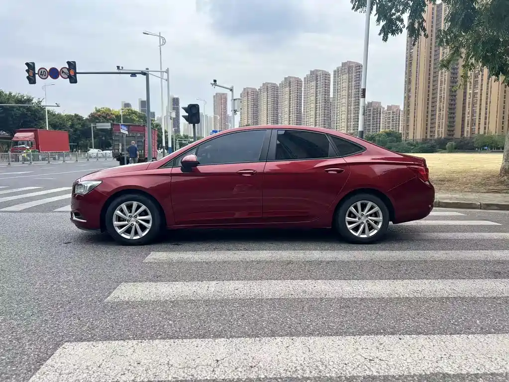 Buick Verano — миниатюра 3