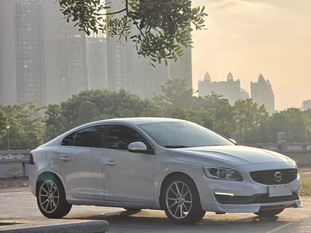Volvo S60 2017 S60L T5