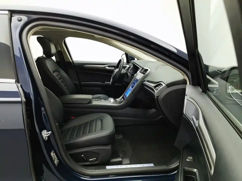 Ford Mondeo — миниатюра 23