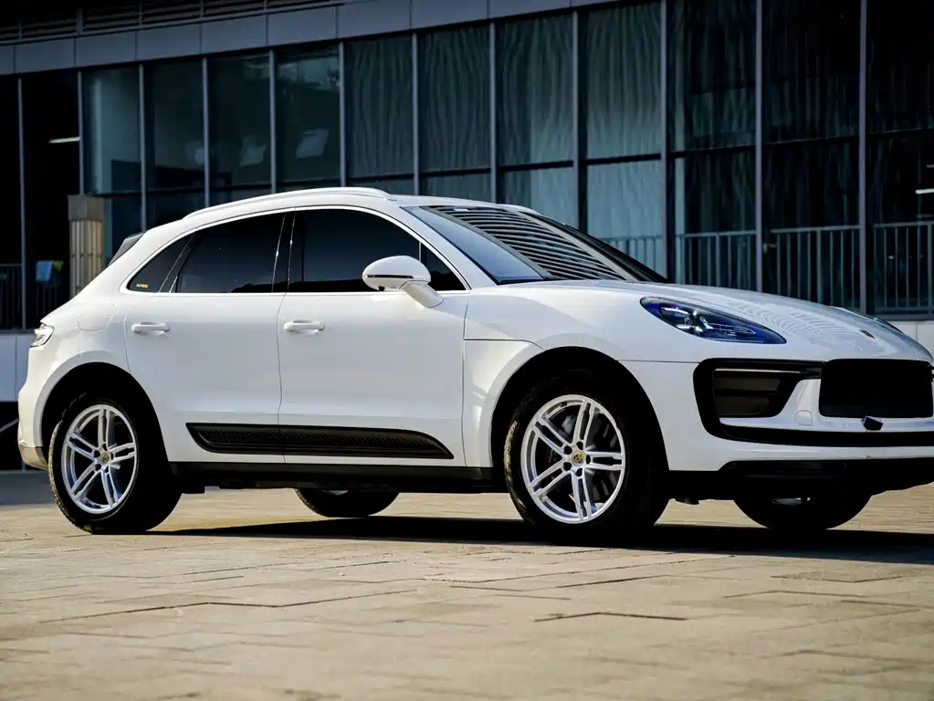 Porsche Macan — миниатюра 3