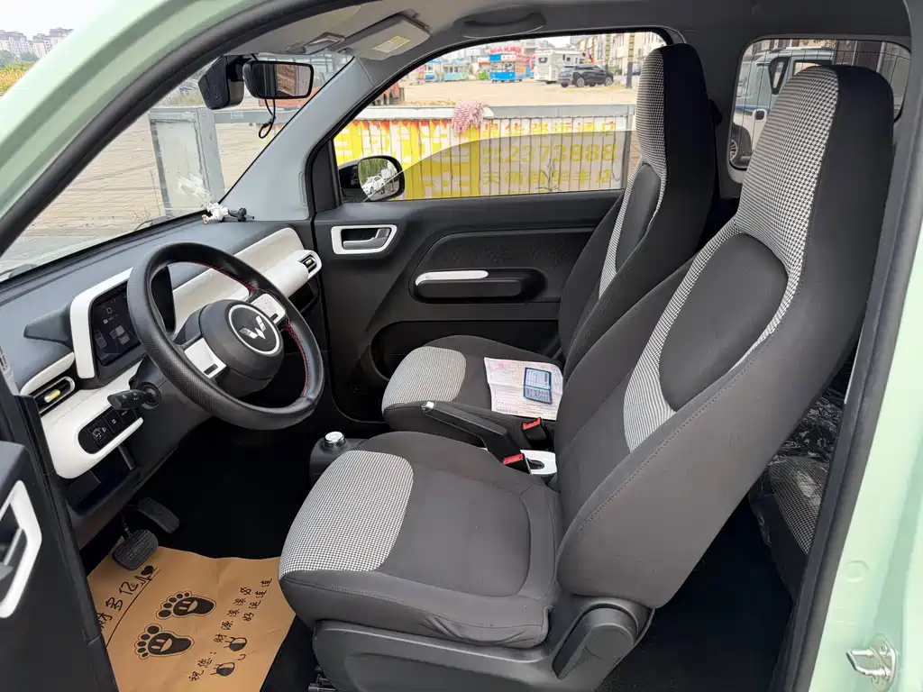 Wuling MINIEV — миниатюра 7