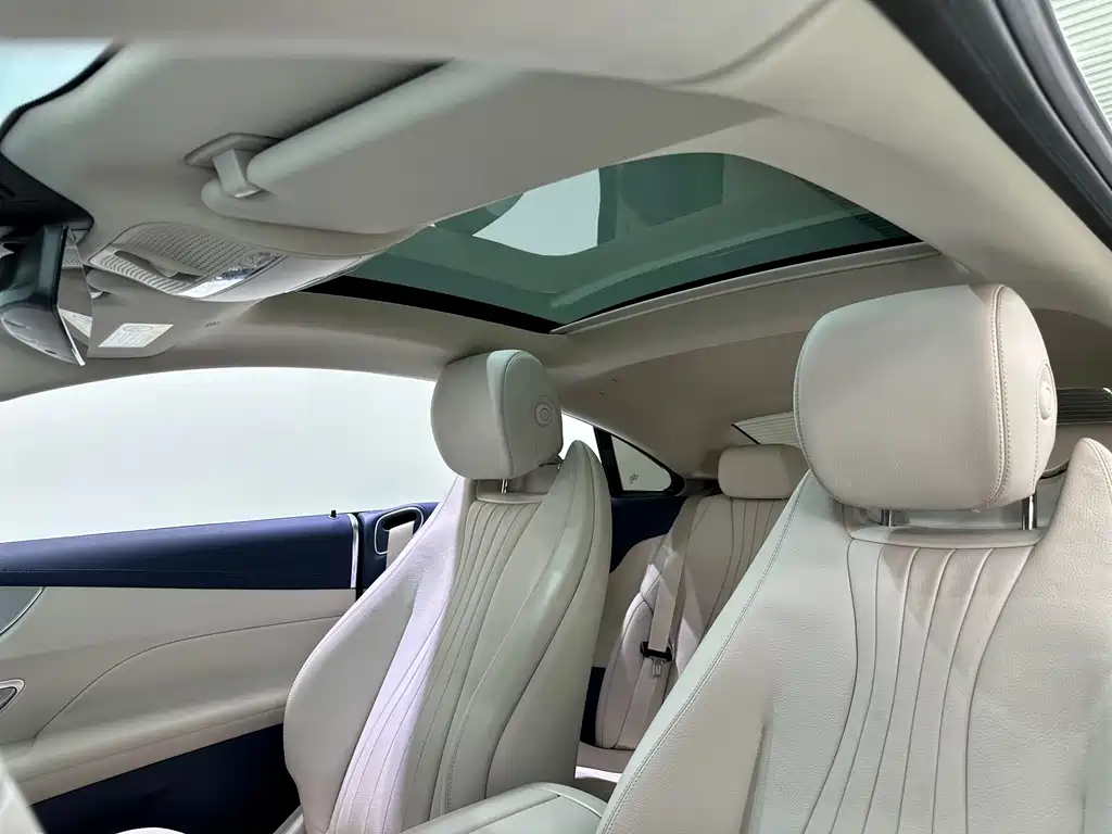 Mercedes-Benz E-Class (Import) — миниатюра 23