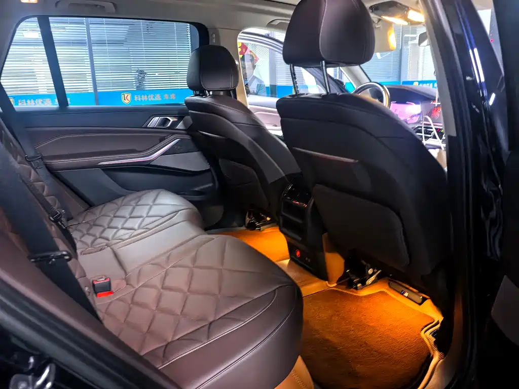 BMW X5 2022 xDrive 30Li Premium M Sport