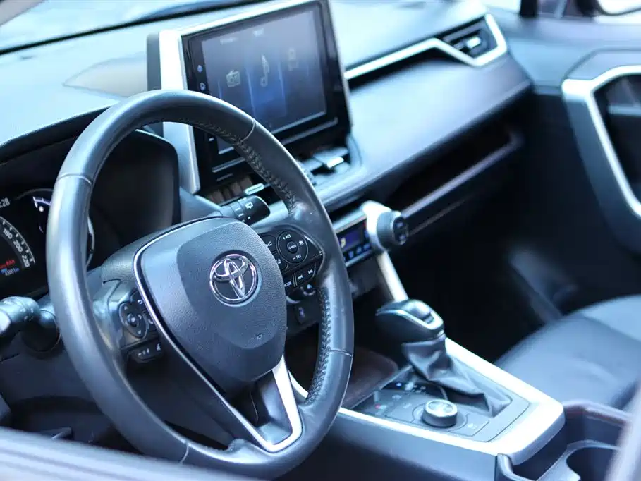 TOYOTA RAV4 RONGFANG