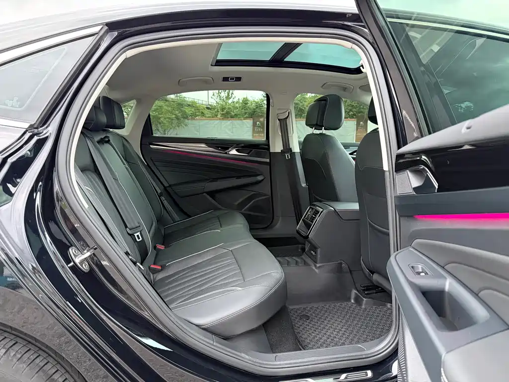 Volkswagen Passat — миниатюра 16