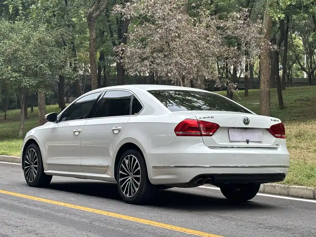 Volkswagen Passat — миниатюра 4