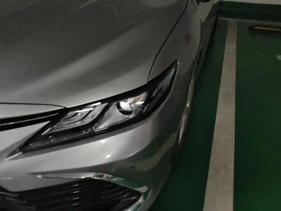 Toyota Camry — миниатюра 5