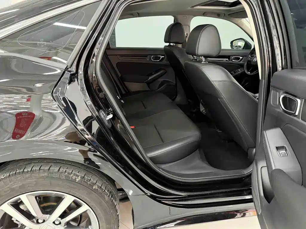 Honda Civic — миниатюра 9