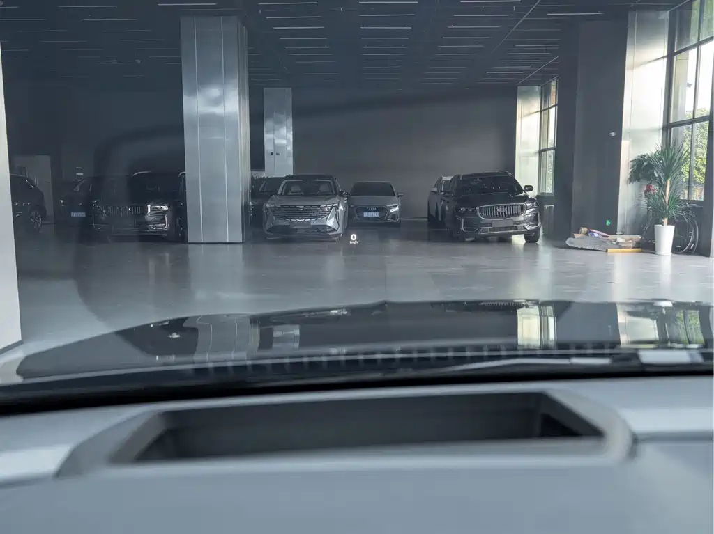 Geely Xingyue L — миниатюра 21