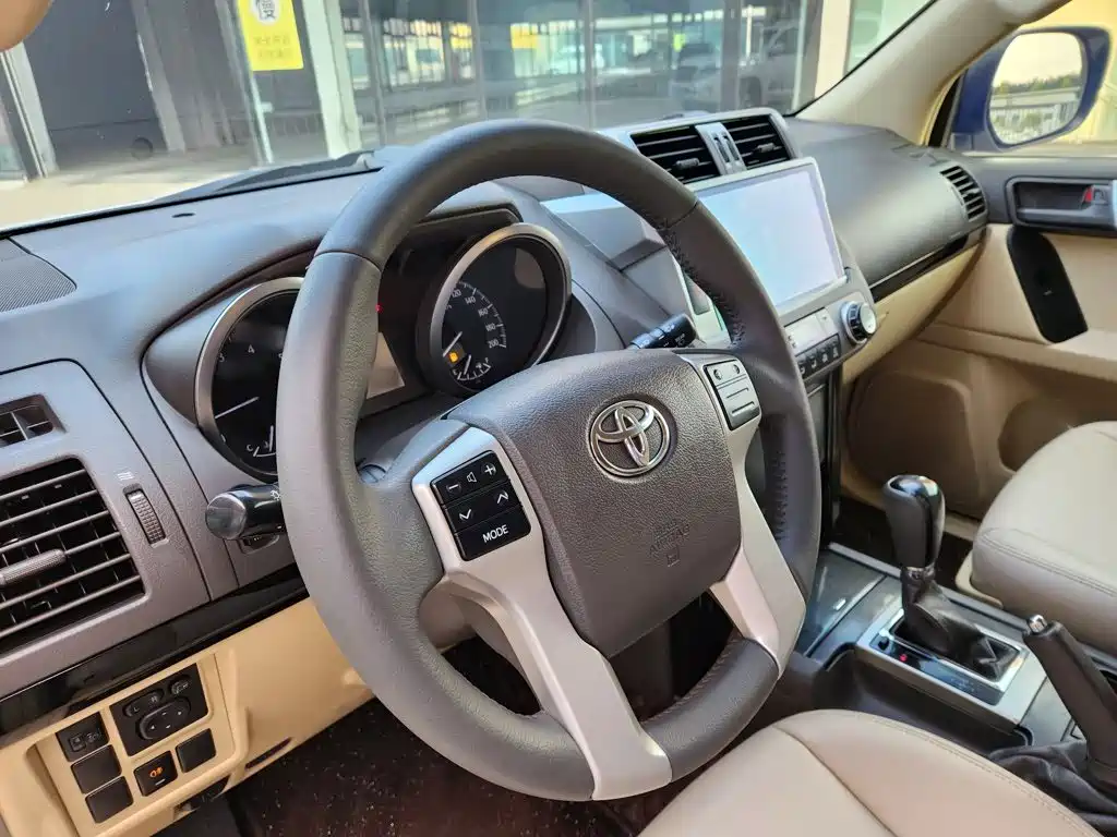 Toyota Prado — миниатюра 3