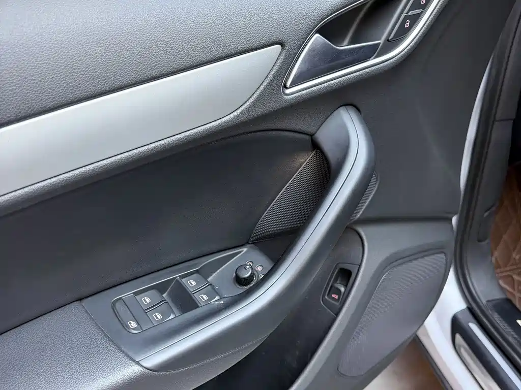 Audi Q3 — миниатюра 11