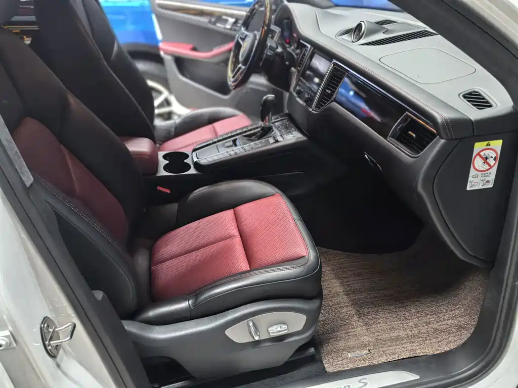 Porsche Macan — миниатюра 5