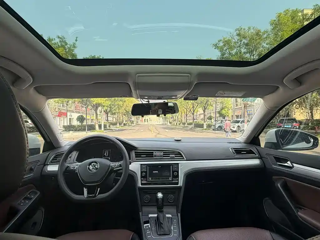 Volkswagen Lamando — миниатюра 4