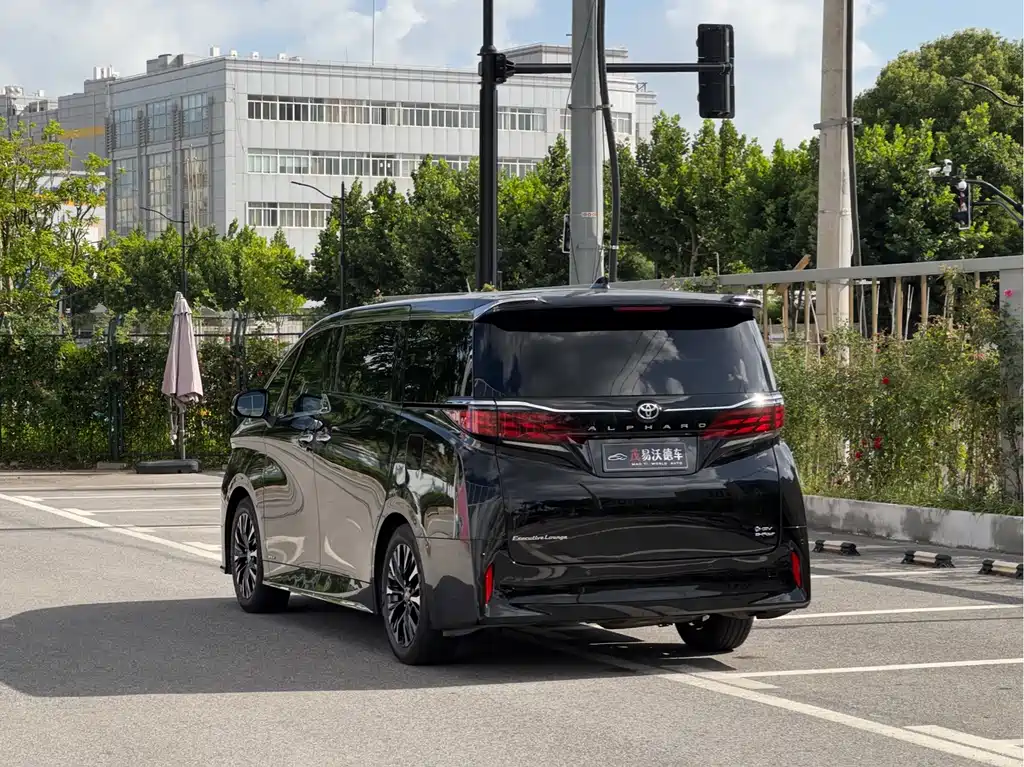 Toyota Alphard 2024 2.5L Premium