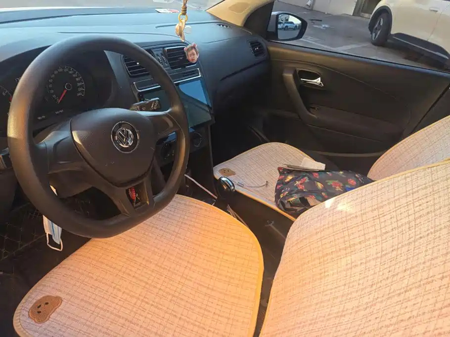 Volkswagen Polo — миниатюра 12