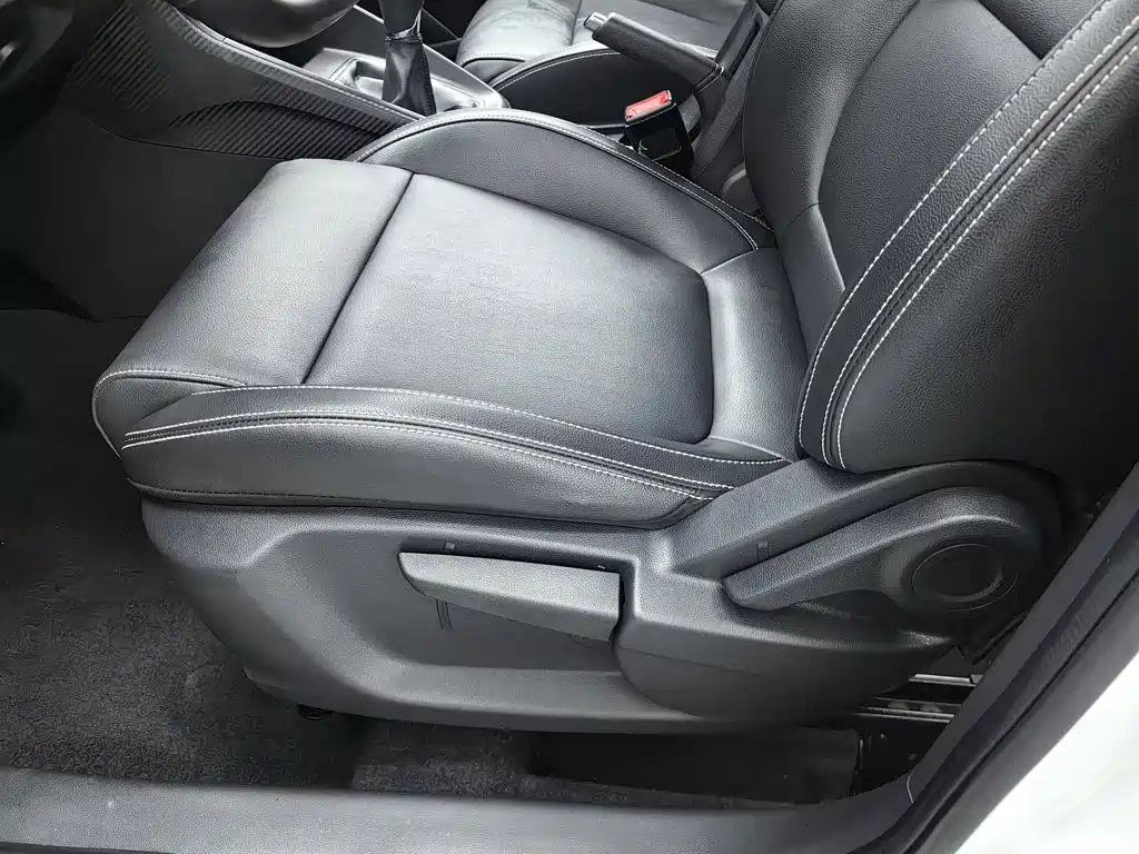 MG ZS — миниатюра 20