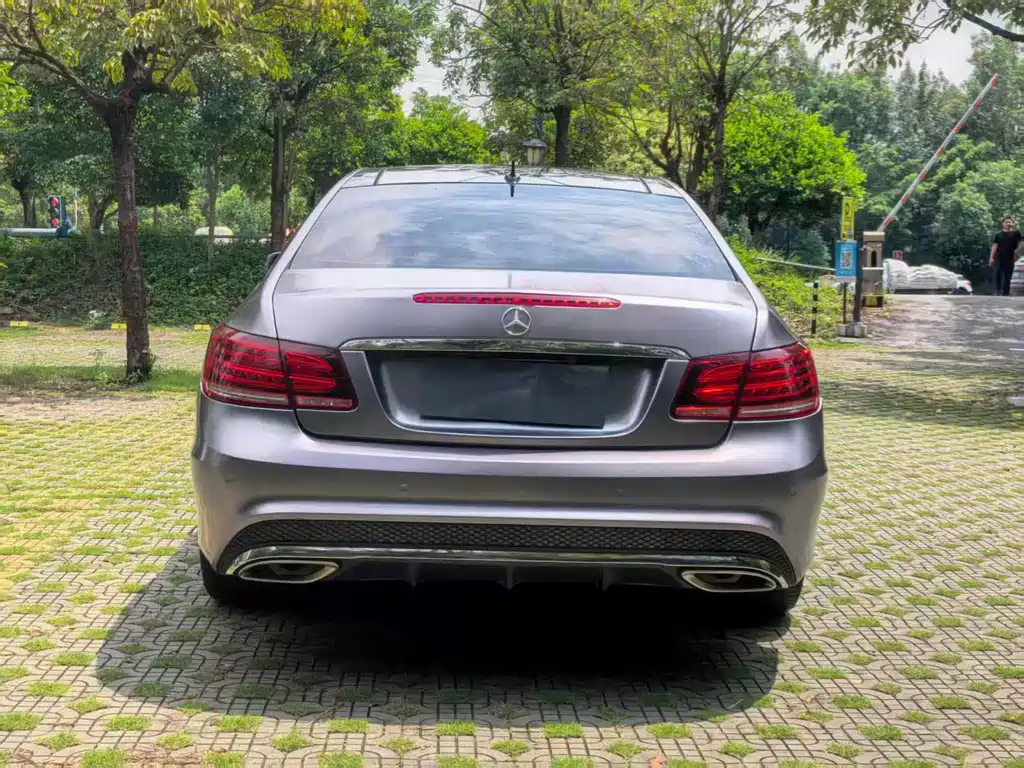 Mercedes-Benz E-Class (Import) — миниатюра 8