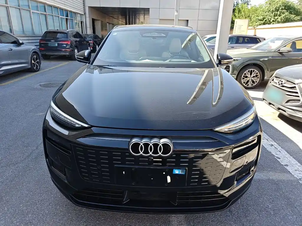 Audi AudiQ6L e-tron — миниатюра 3