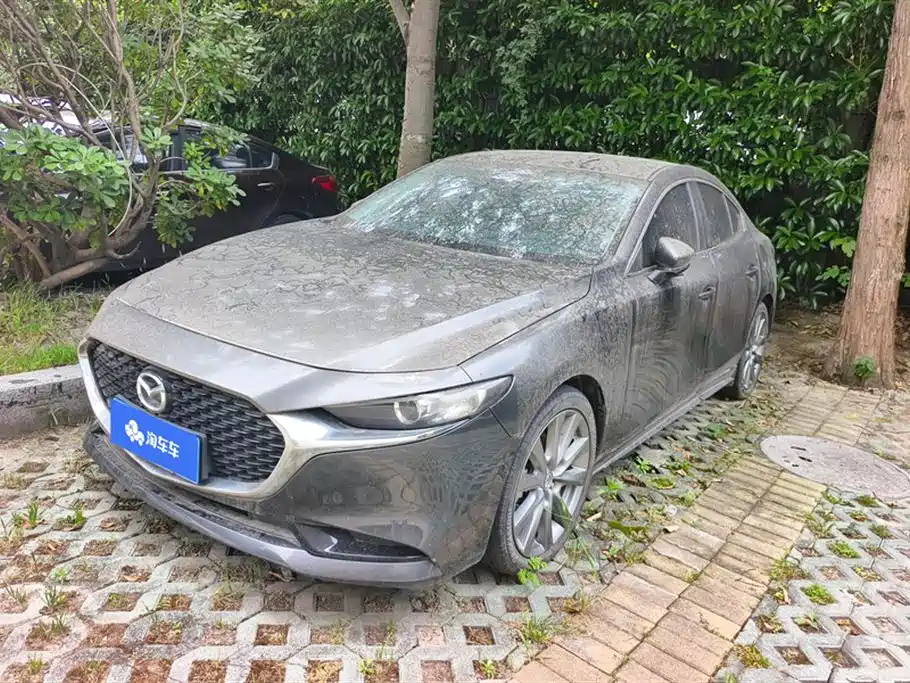 Mazda 3 Axela 2024