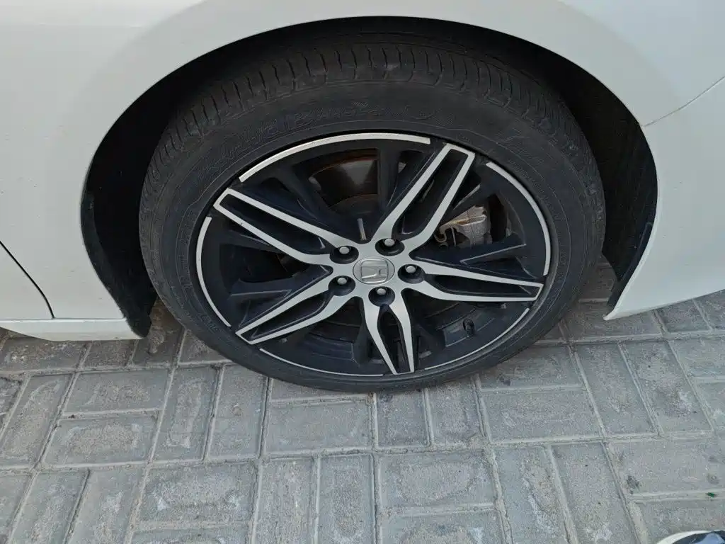 Honda Accord — миниатюра 24