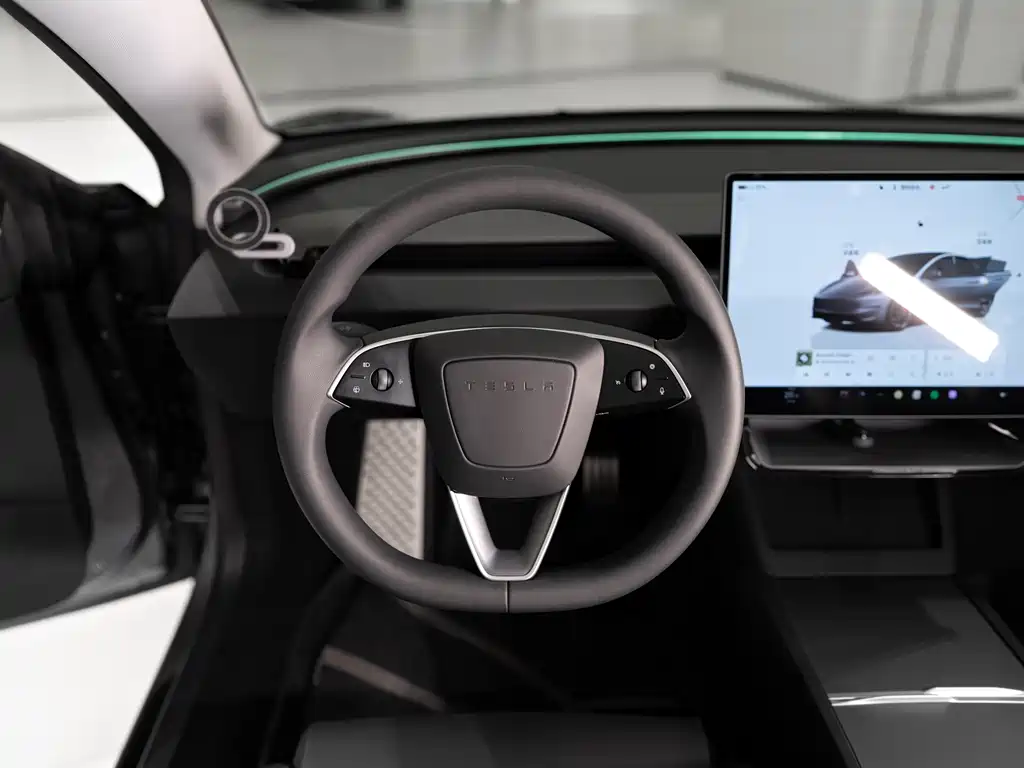 Tesla Model 3 — фотографии объявления, Фото 18