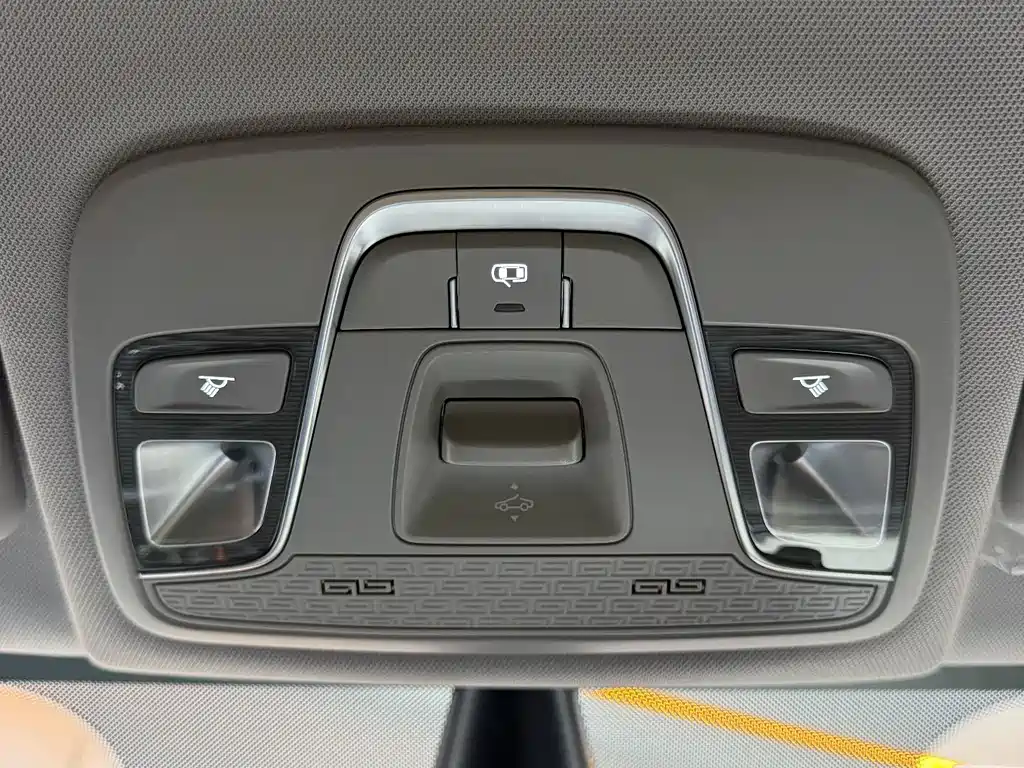 Geely Vision X3 — миниатюра 11