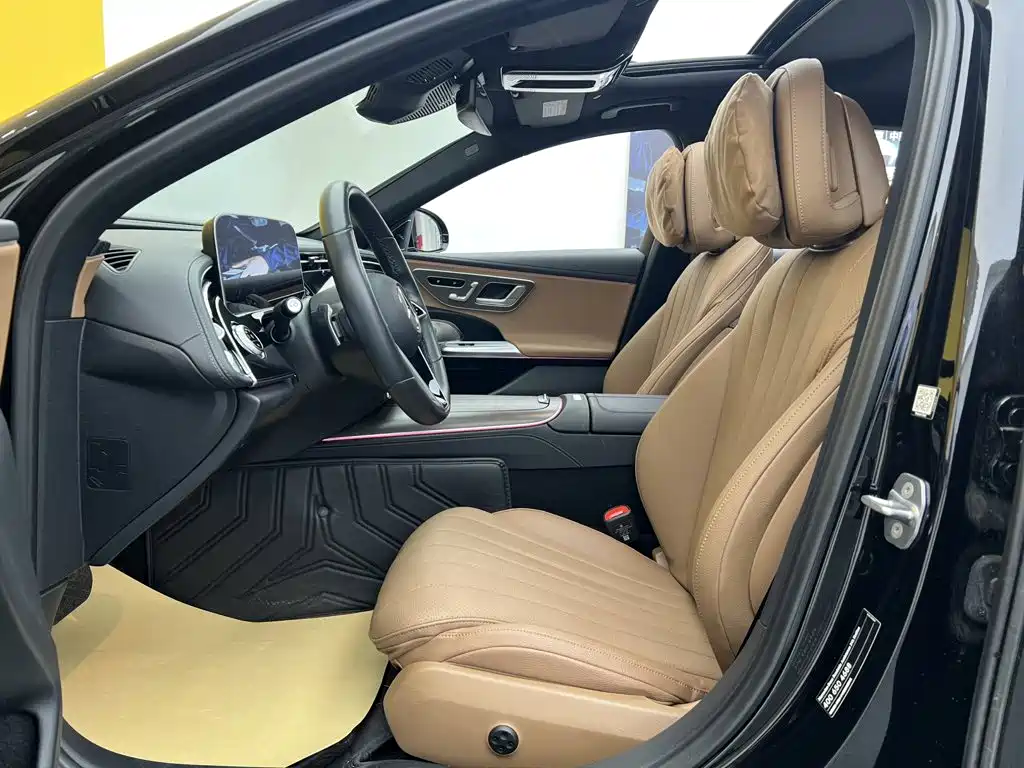 Mercedes-Benz E-Class — миниатюра 12