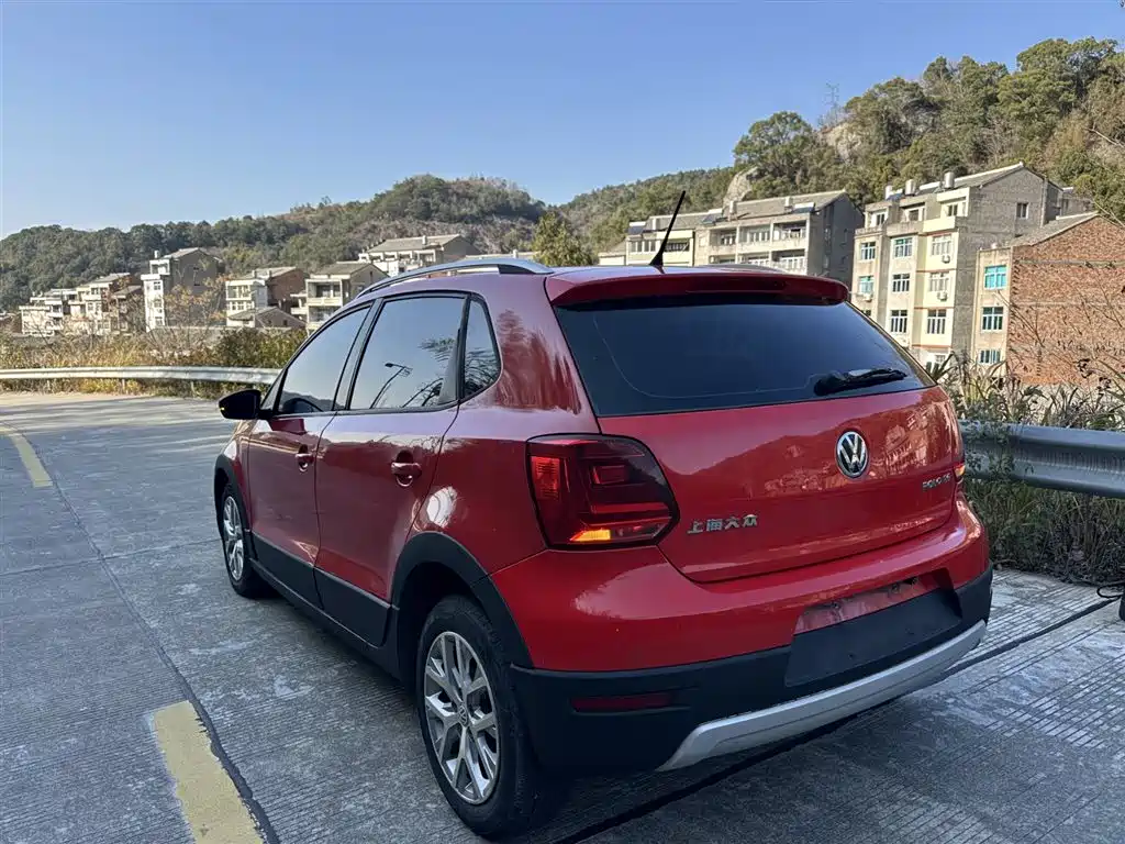 Volkswagen Polo 1.6L Cross Polo Auto, фото 16