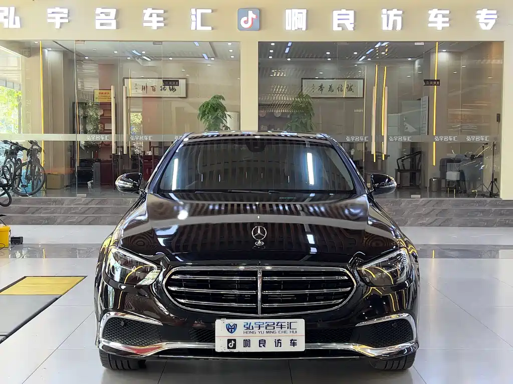 Mercedes-Benz E-Class 2023