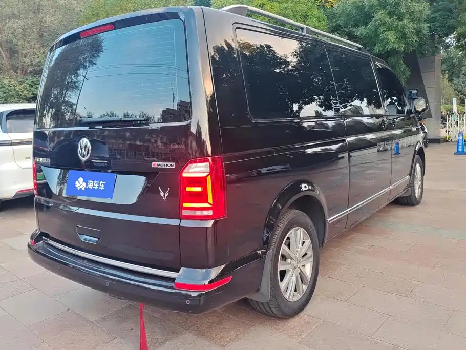 Volkswagen Caravelle — миниатюра 3