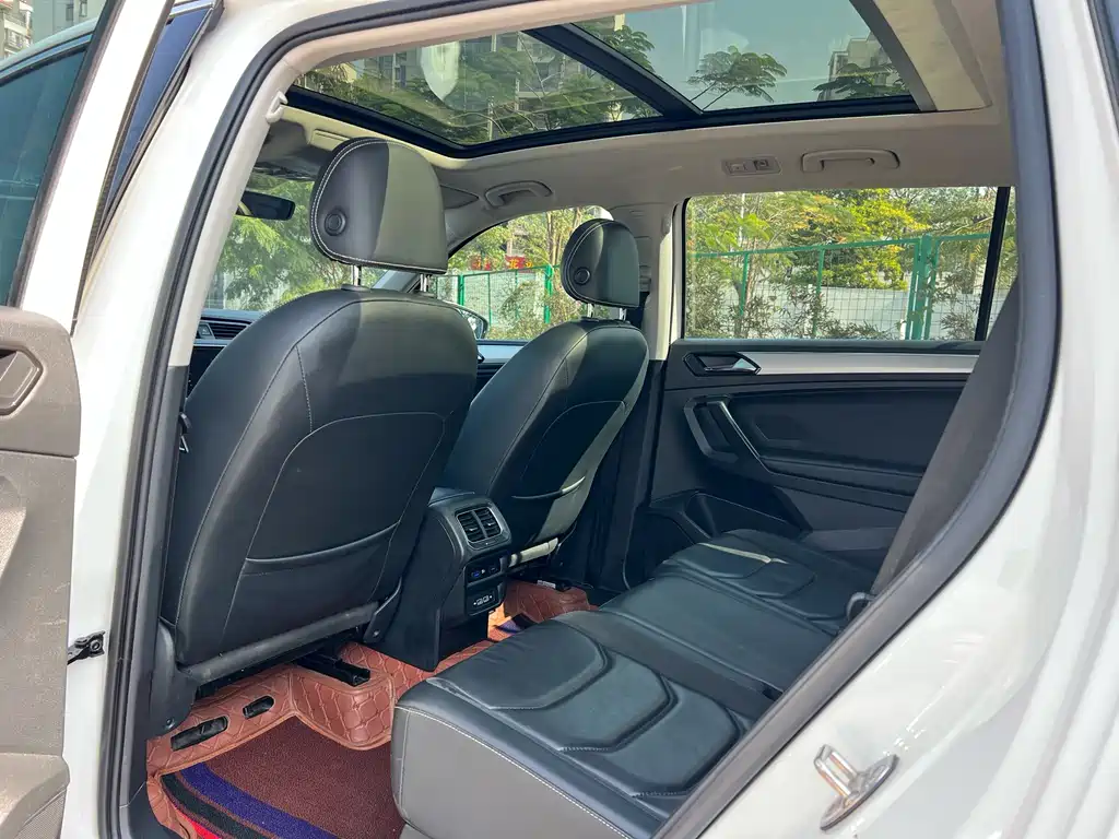 VOLKSWAGEN TIGUAN L NEW ENERGY