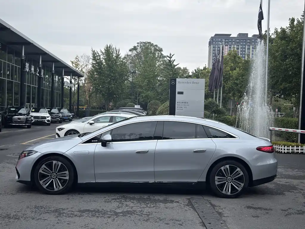 Mercedes-Benz EQS — миниатюра 3