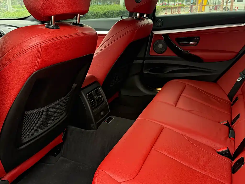 BMW 3 Series GT 3 GT 2019 320i M Sport
