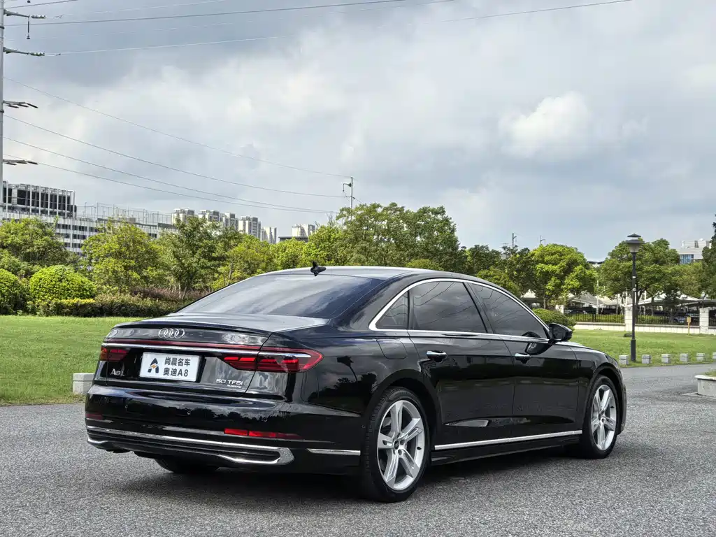 Audi A8 — миниатюра 16