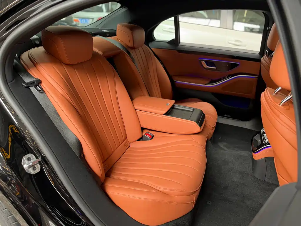 Mercedes-Benz S-Class — миниатюра 6