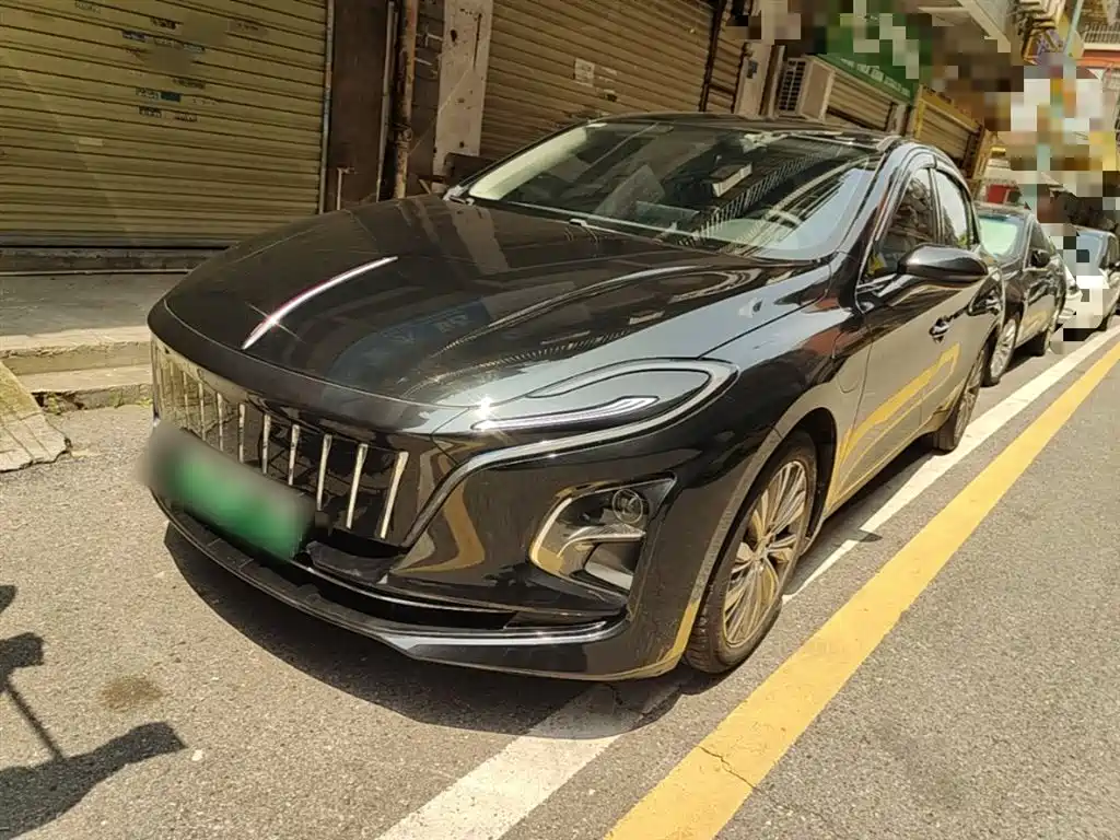 Hongqi Hongqi E-QM5 2022