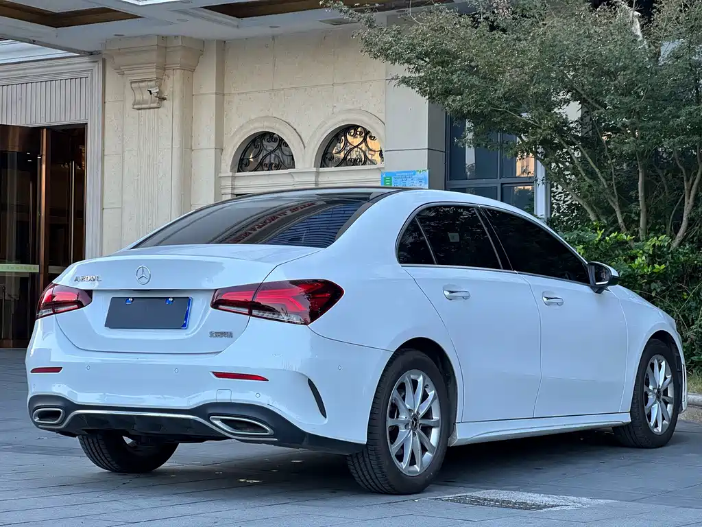 Mercedes-Benz A-Class — миниатюра 10