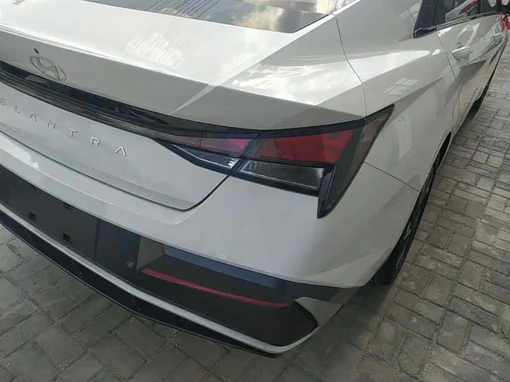 Hyundai Elantra 2023 1.5L CVT GLX Elite