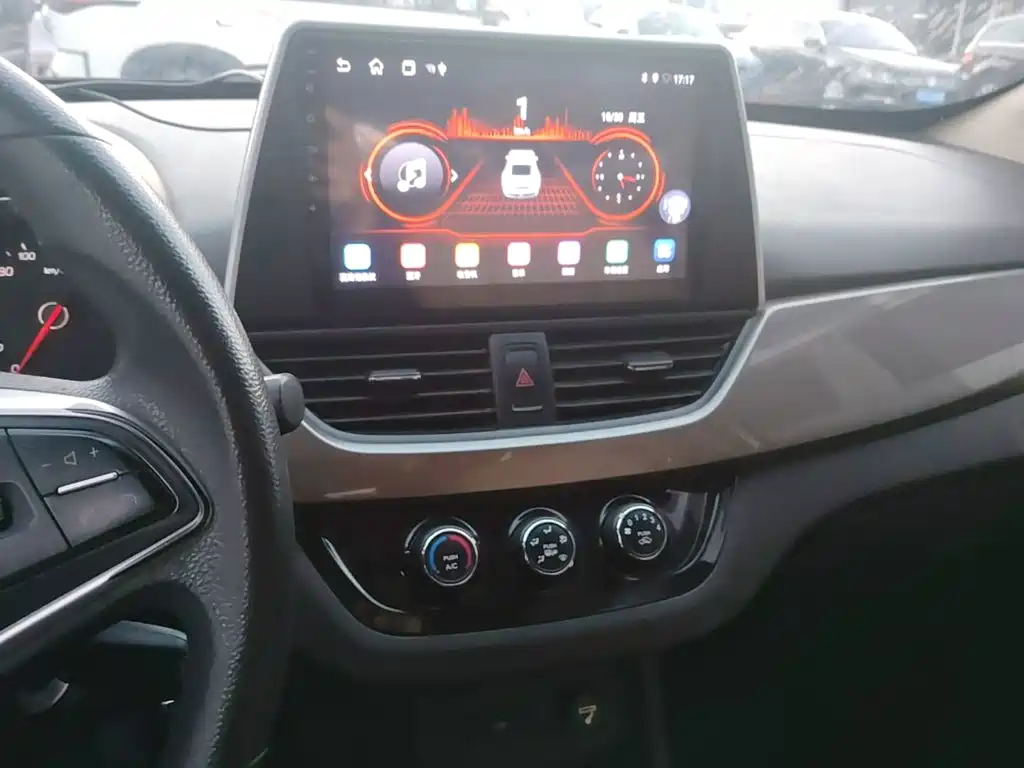 Baojun 310W — миниатюра 13
