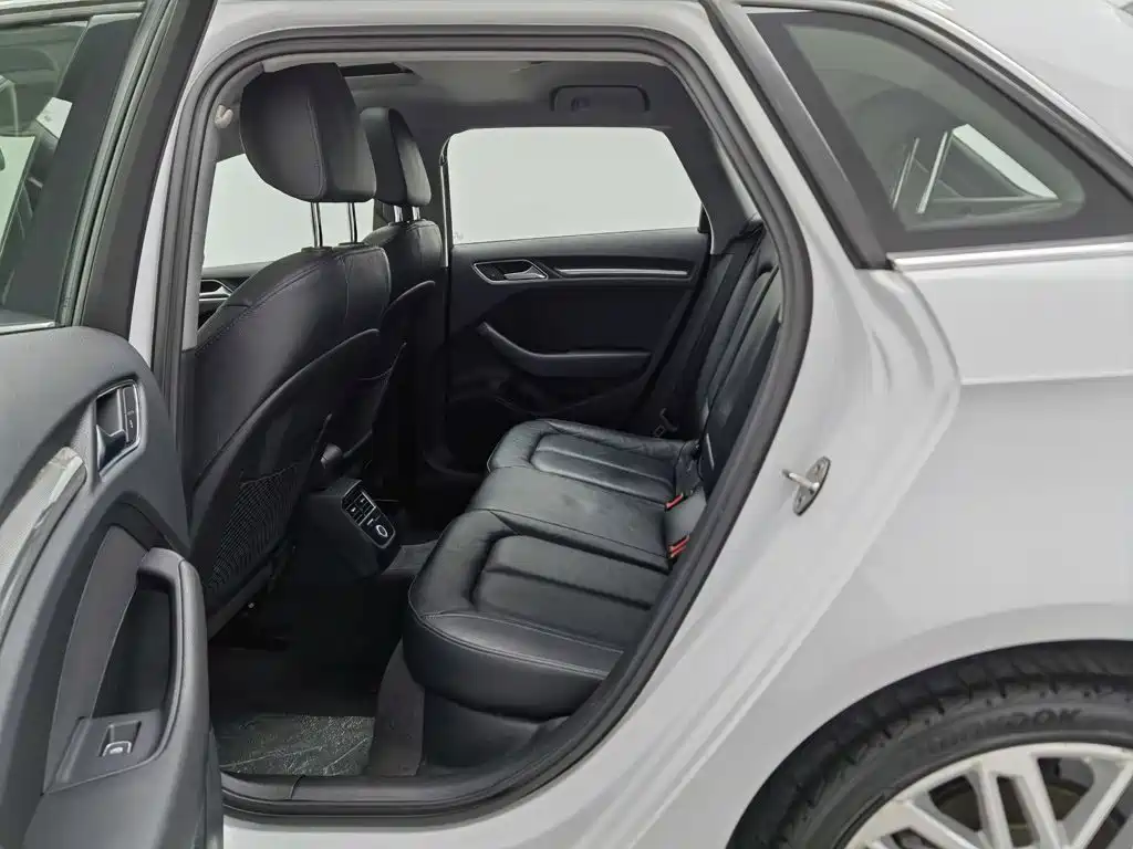 Audi Q3 — миниатюра 15