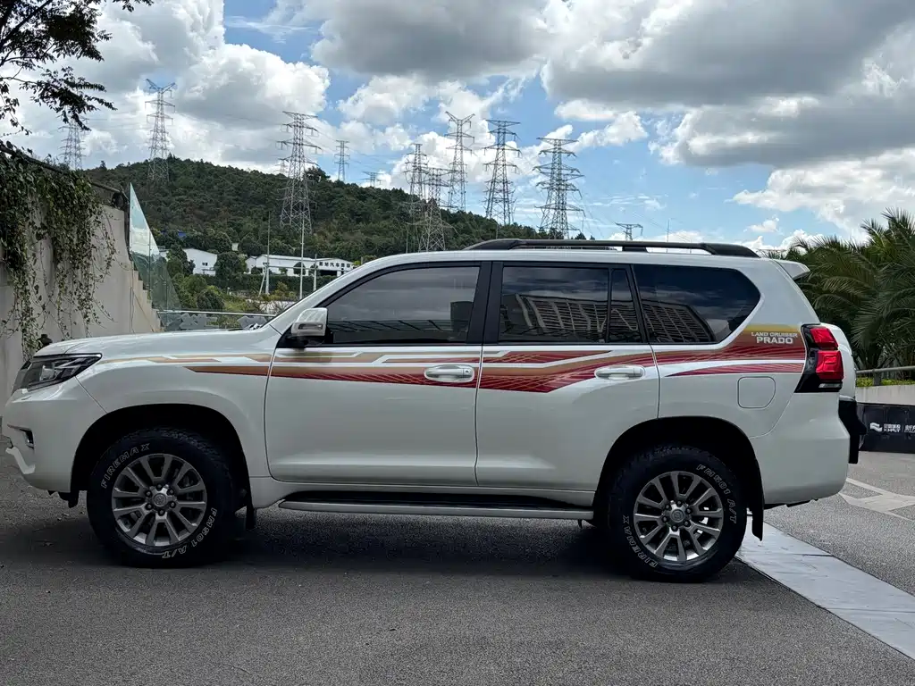 Toyota Prado — миниатюра 8
