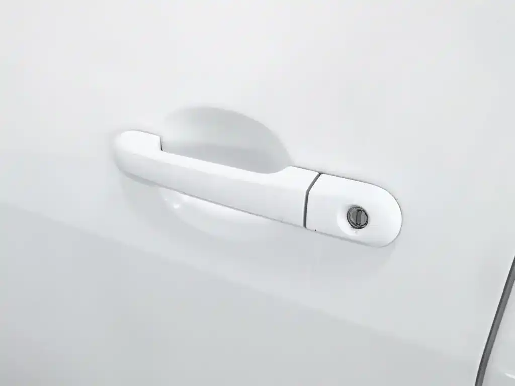 Venucia R50 — миниатюра 18